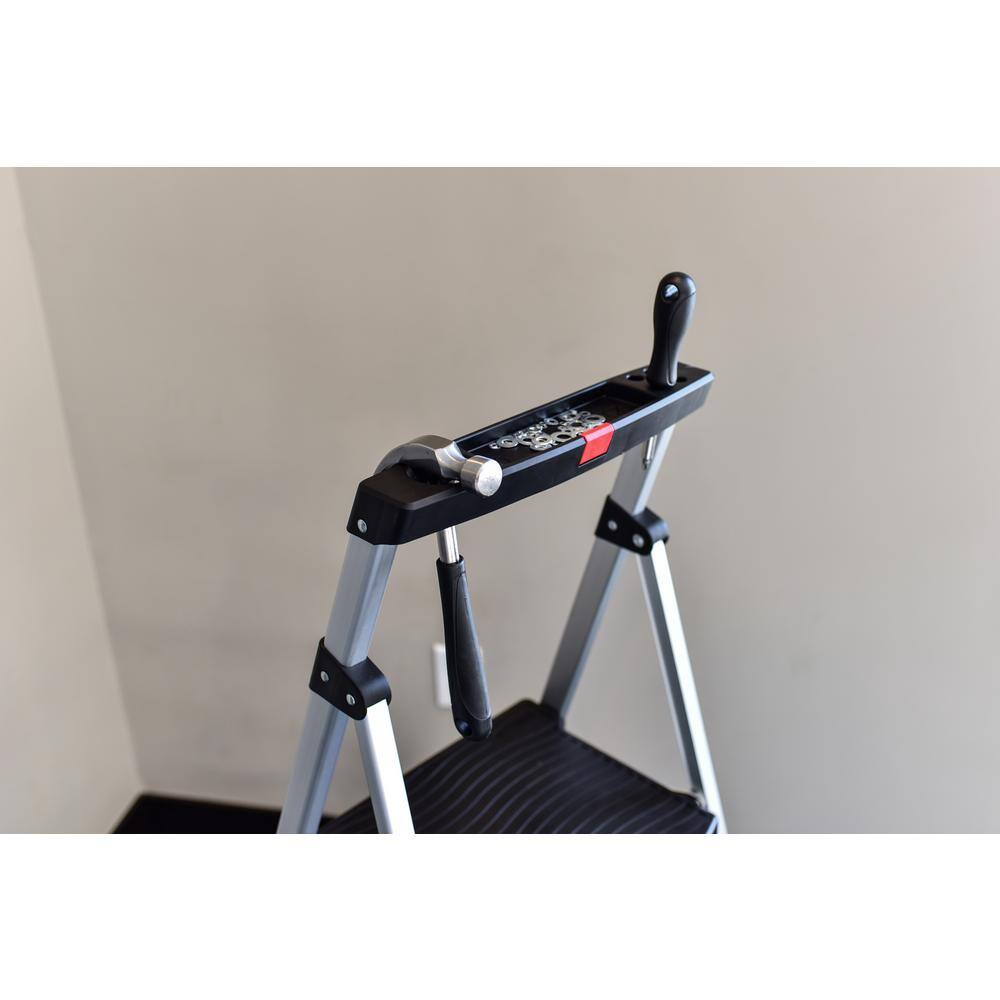 Rubbermaid 3-Step Aluminum Step Stool with 225 lb. Load Capacity Type II Duty Rating RMA-3-COM