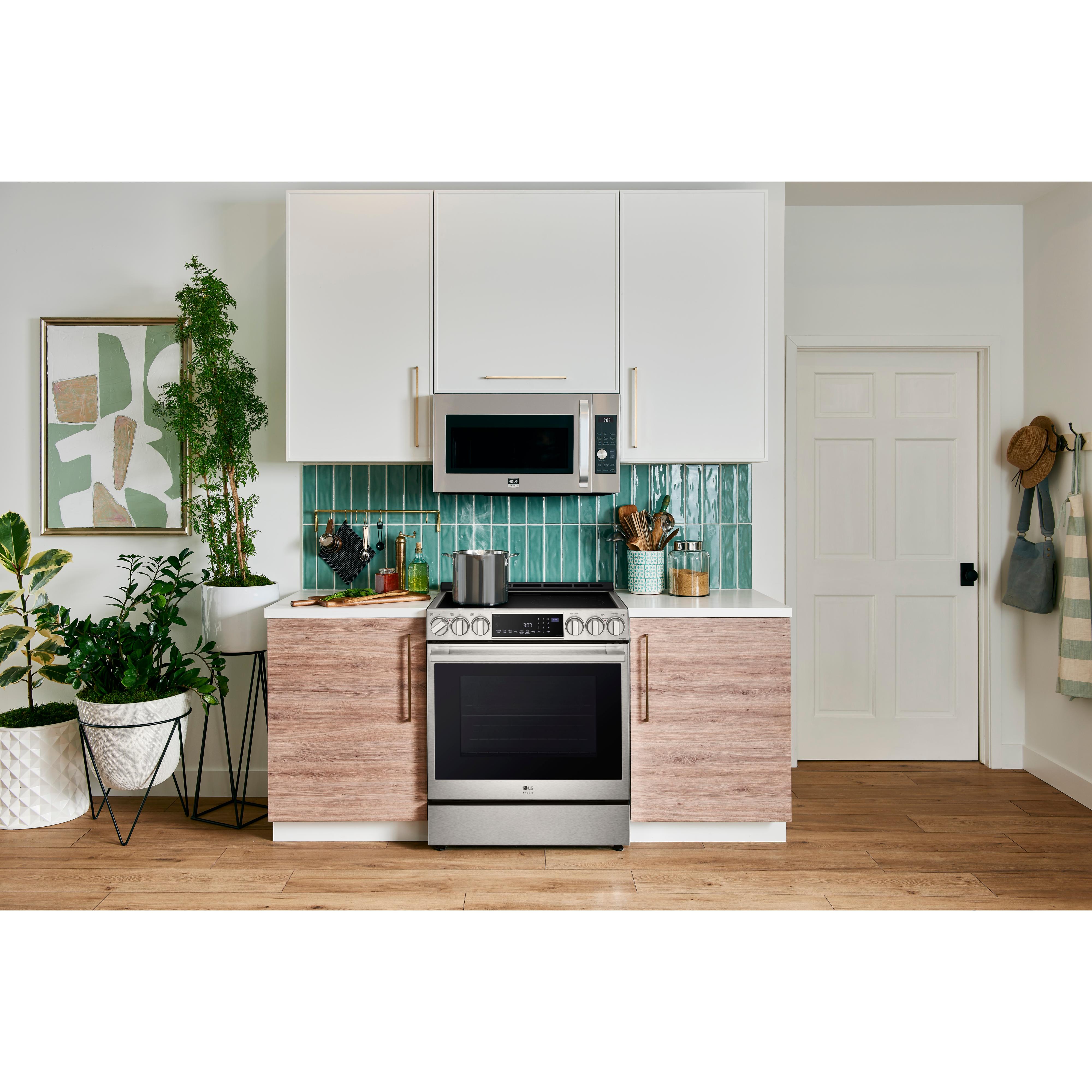 LG 30-inch Freestanding Electric Slide-in Range with ProBake Convection ? Technology LSES6338F