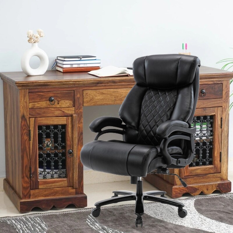 comfy large gaming chair Black lumbar support Leather executive chair