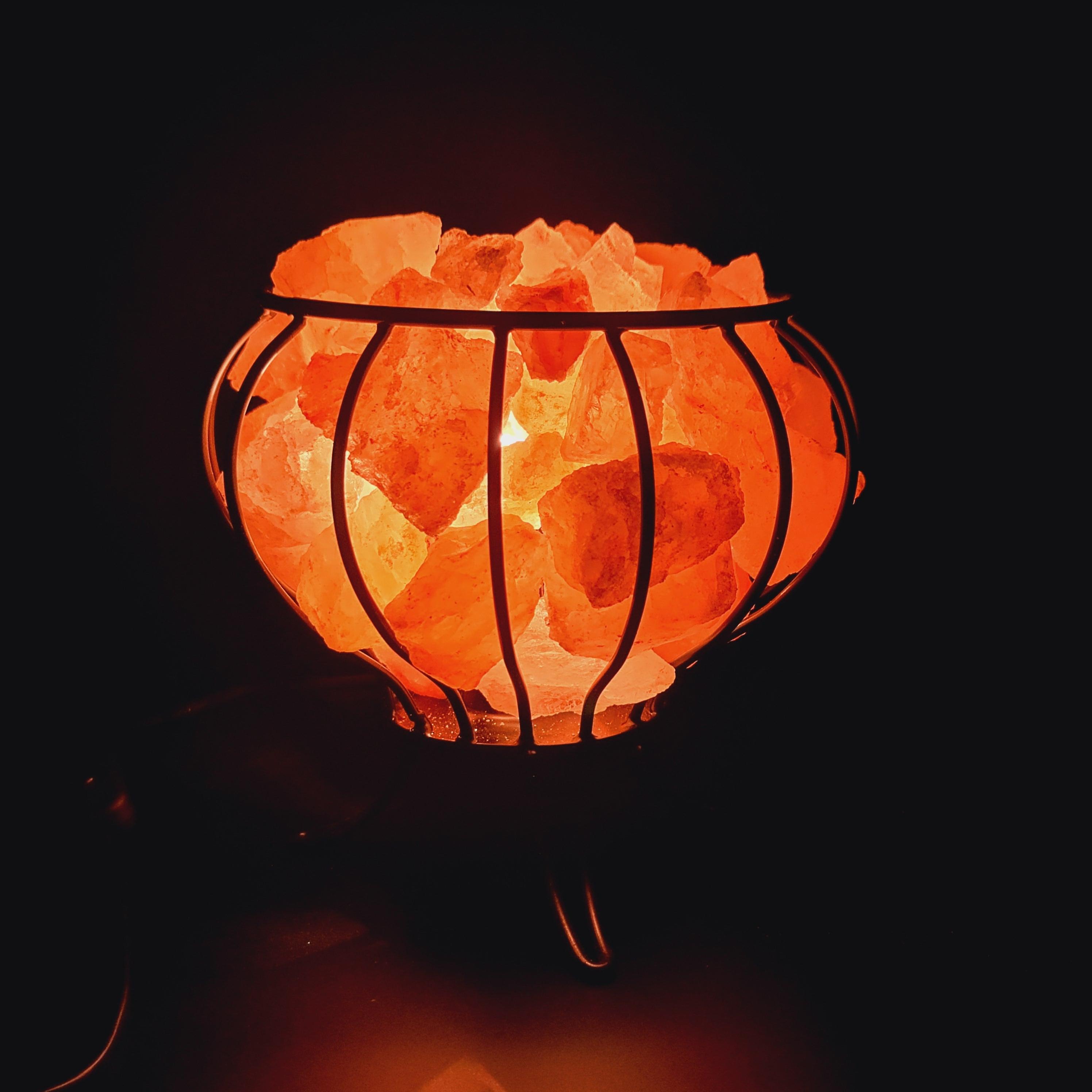 Himalayan salt lamp - metal baskets