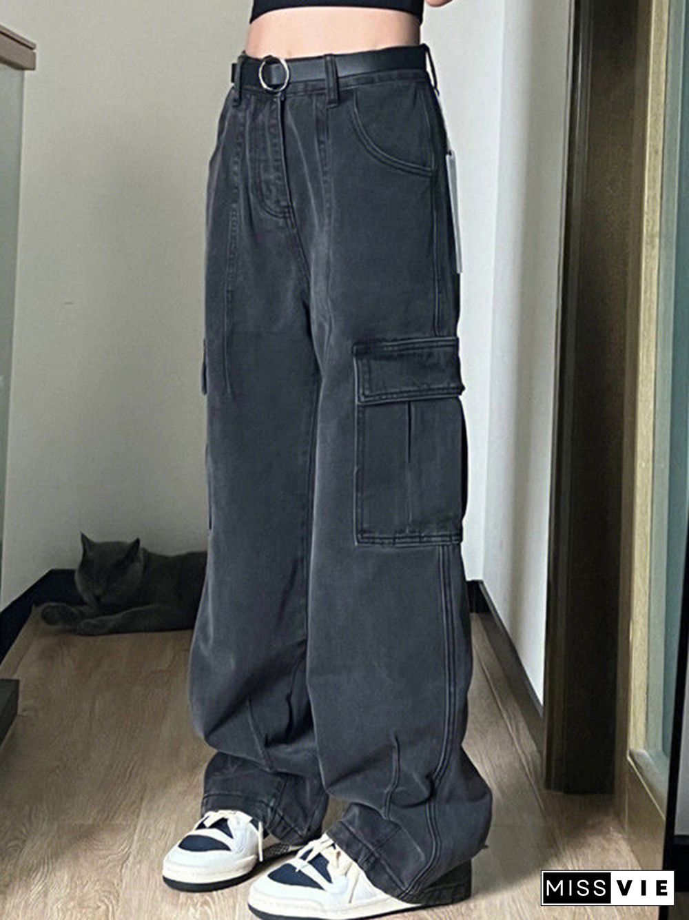 Big Pocket Dangle Cargo Jeans