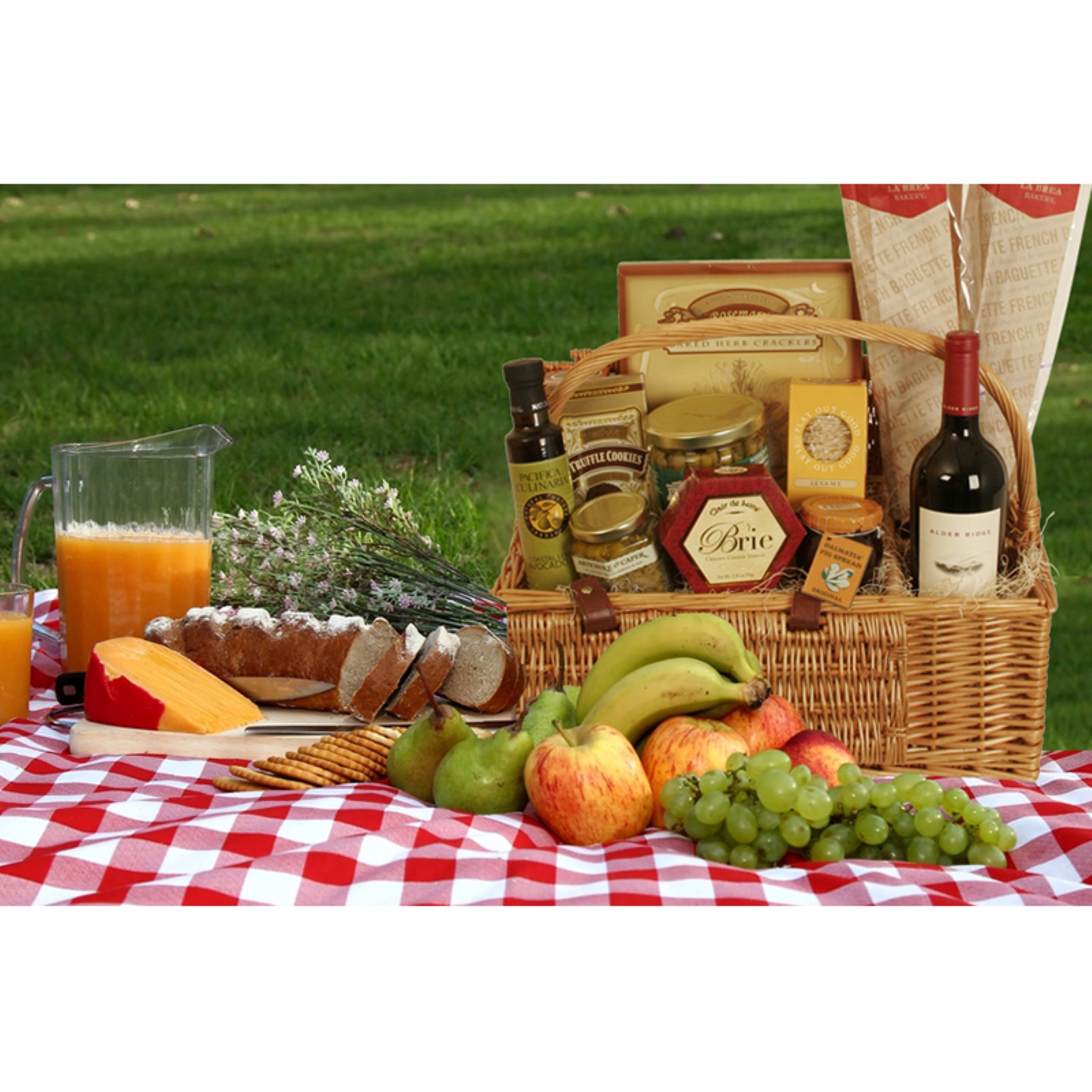 Wald Import Willow Picnic Basket