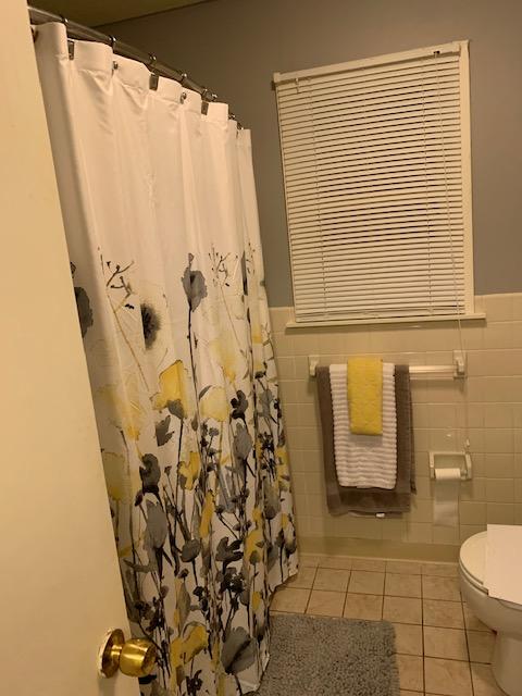 Zuri Flora Shower Curtain