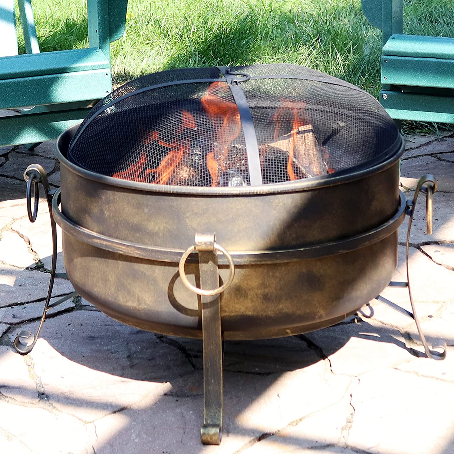 Sunnydaze Outdoor Cauldron Fire Pit - 24-Inch Backyard and Patio Wood-Burning Fire Pit for Outside with Round Spark Screen， Fireplace Poker， and Metal Grate