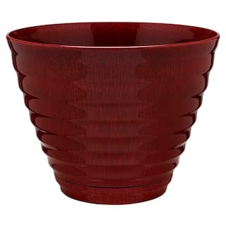 Southern Patio Beehive Large 16 in. x 12.3 in. 21 Qt. Red High Density Resin Outdoor Planter with Saucer HDR-064763