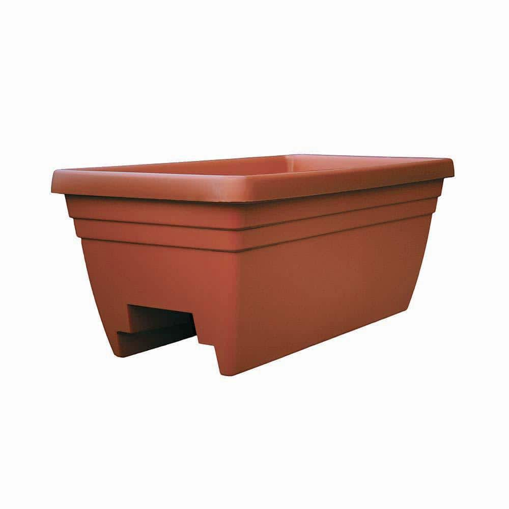 Southern Patio Sonoma Extra Large 23.8 in. x 11.9 in. 25 Qt. Terracotta Resin Deck Rail Outdoor Planter SR2406TC