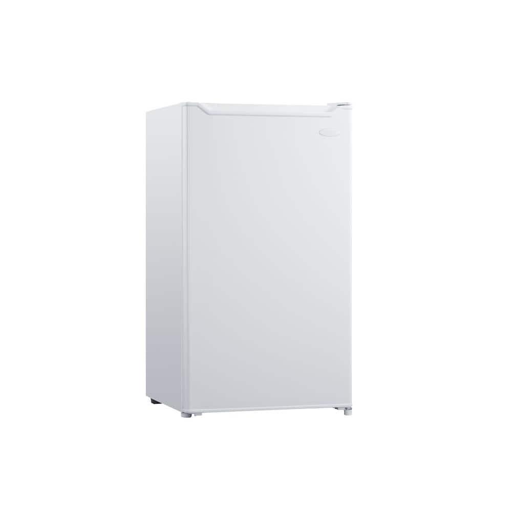 Danby Diplomat 33 cu ft Mini Fridge in White with Freezer