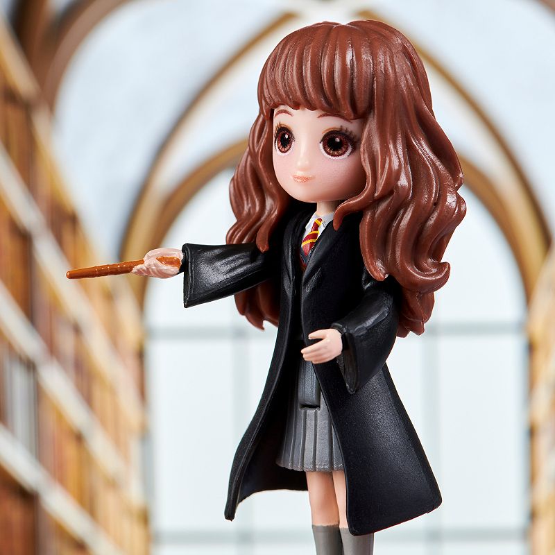 Spin Master Wizarding World Harry Potter Magical Minis Collectible 3-inch Hermione Granger Figure