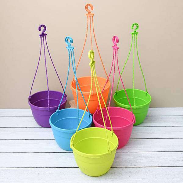 7.1 inch (18 cm) Corsica No. 18 Hanging Round Plastic Pot