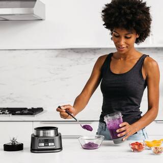 NINJA Foodi Smoothie Bowl Maker 24 oz. Blender 2 Speeds Stainless Steel Auto iQ (SS100) SS100