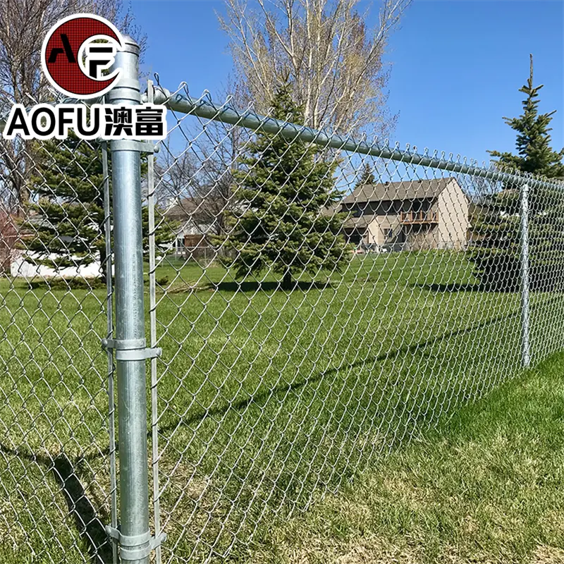 6 Foot 8 Foot High Industry Hot Dip Galvanized Chain Link Fence Poultry Fence Metal Chain Link Iron Wire Mesh