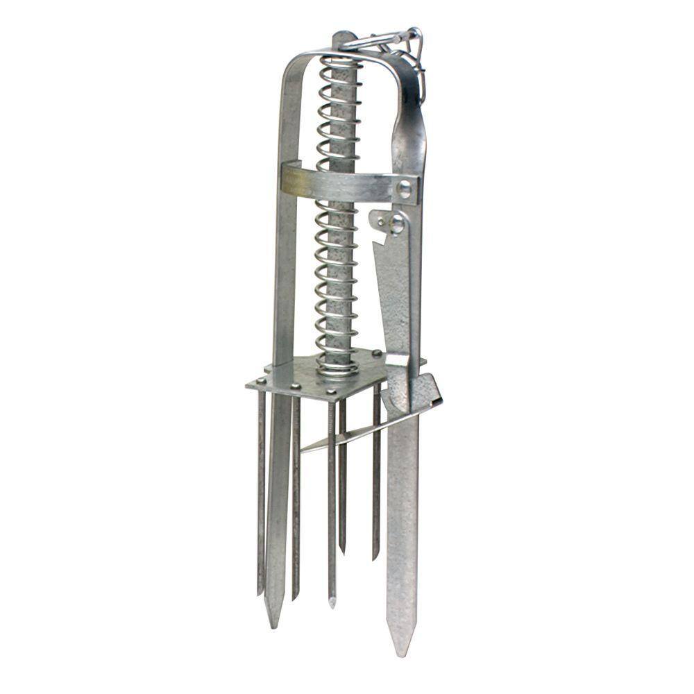 Victor Plunger Style Mole Trap 0645