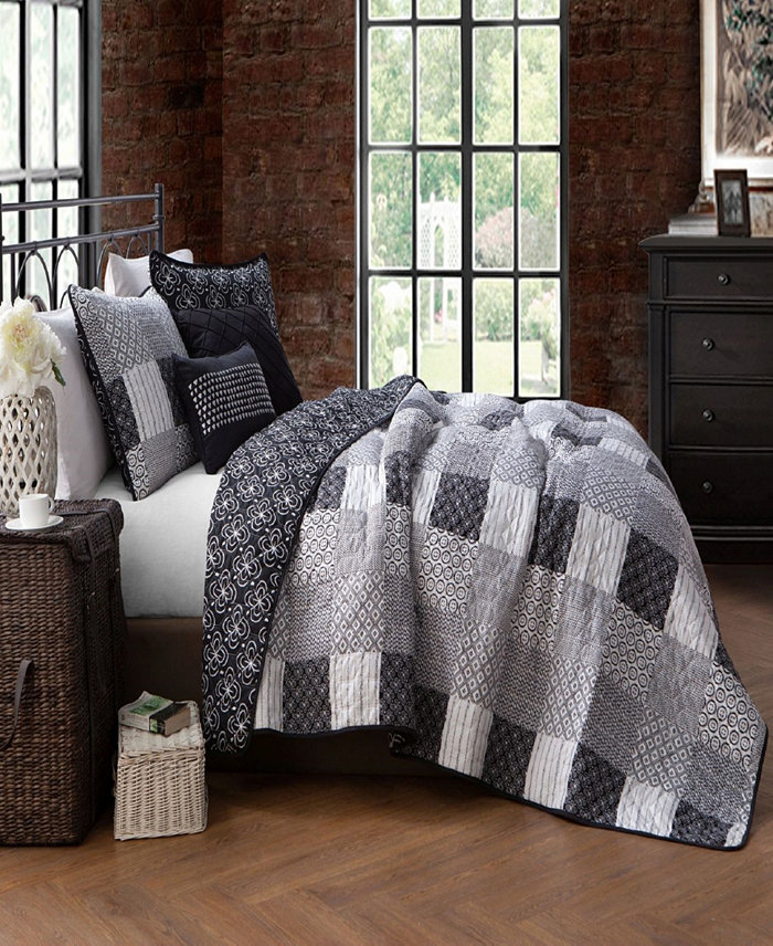 Avondale Manor Evangeline 4-Pc. Patchwork Quilt Set