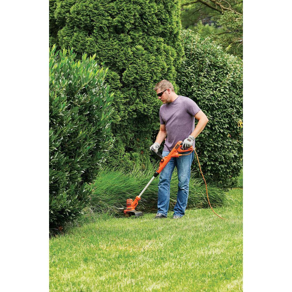 BLACK+DECKER 14 in. 6.5 Amp Corded Electric Single Line 2-In-1 String Trimmer  Lawn Edger with Push Button Line Feed BESTE620