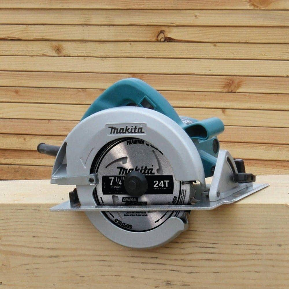 Makita 7-1/4 in. 15 Amp Corded Circular Saw with Dust Port 2 LED Lights 24T Carbide Blade 5007F