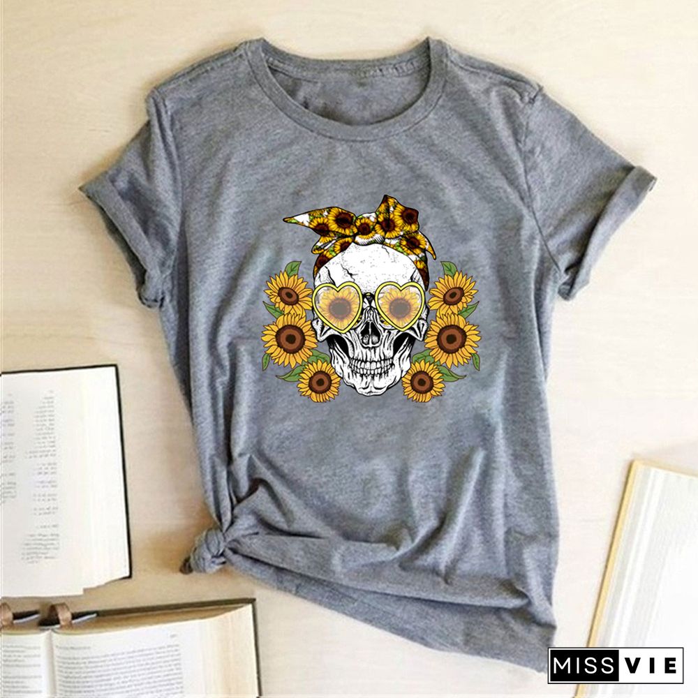 Skull Sunflowers Print T-shirts Women Summer Graphic Tees Gothic ShirtsFor Women Loose Aesthetic Clothes Ropa Mujer