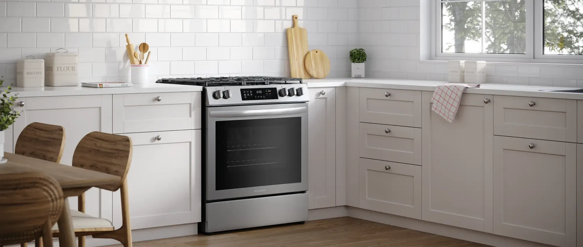 Frigidaire Gas Range FCFG3083AS