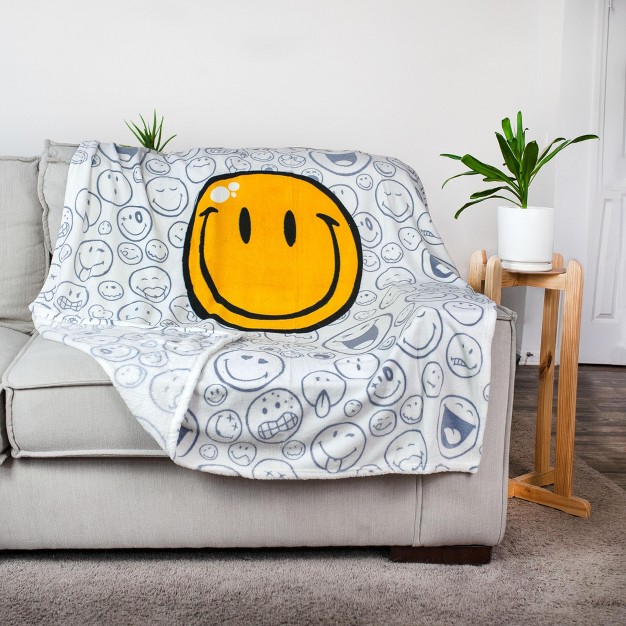 Commonwealth Toys Official Smiley World Soft Throw Blanket Cute Plush Blanket 50 X 60 Inches