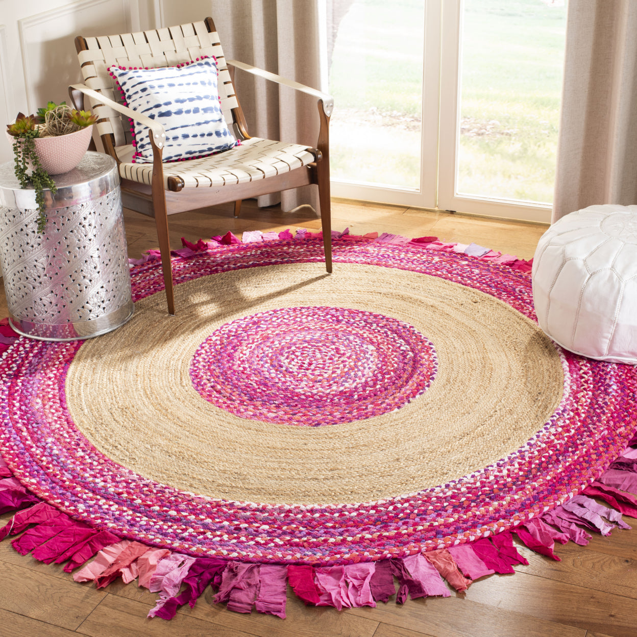 SAFAVIEH Cape Cod Susan Braided with Fringe Area Rug, 5' x 5' Round, Pink/Natural