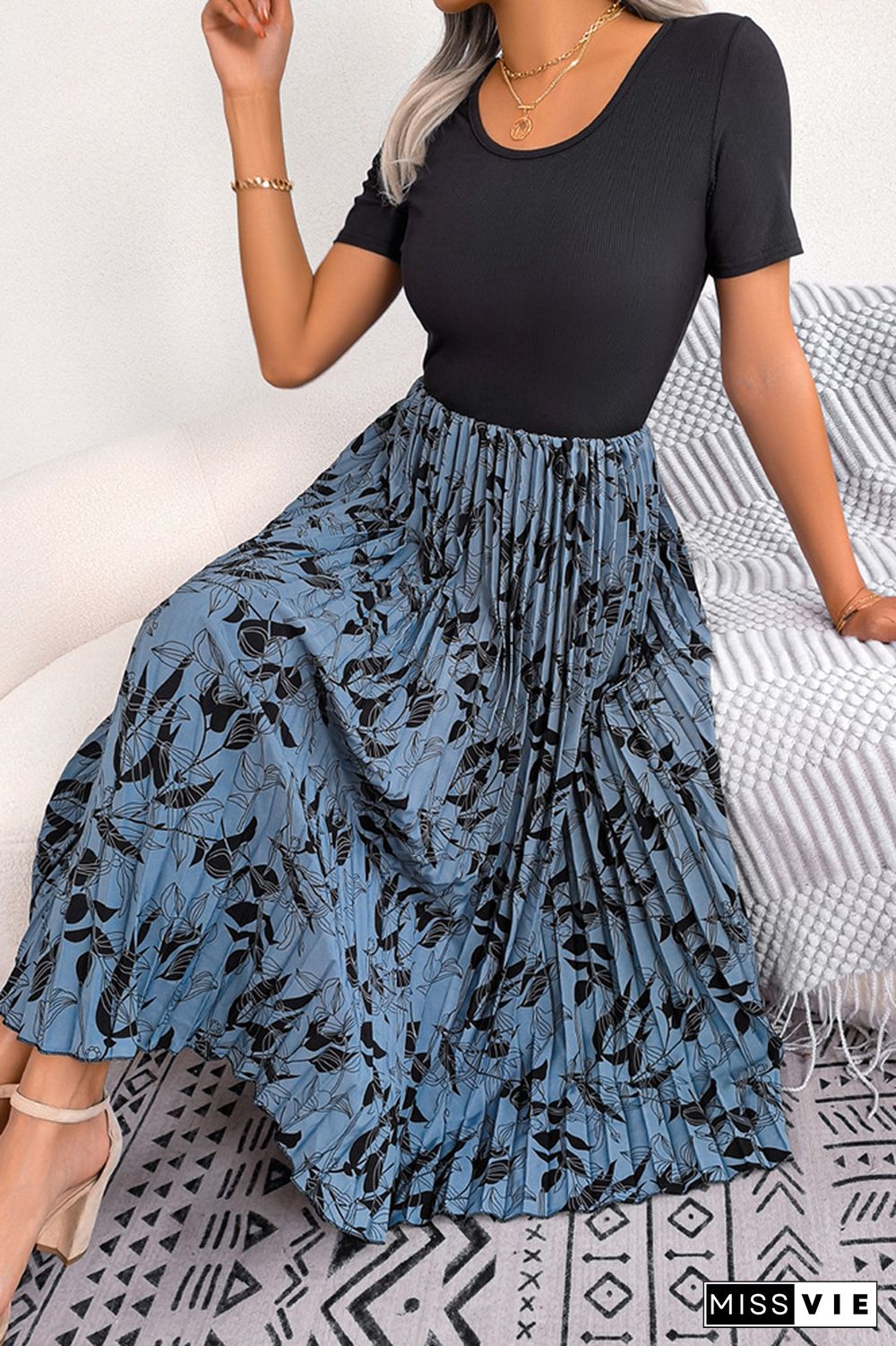 Floral Printed Pleated Midi Dress