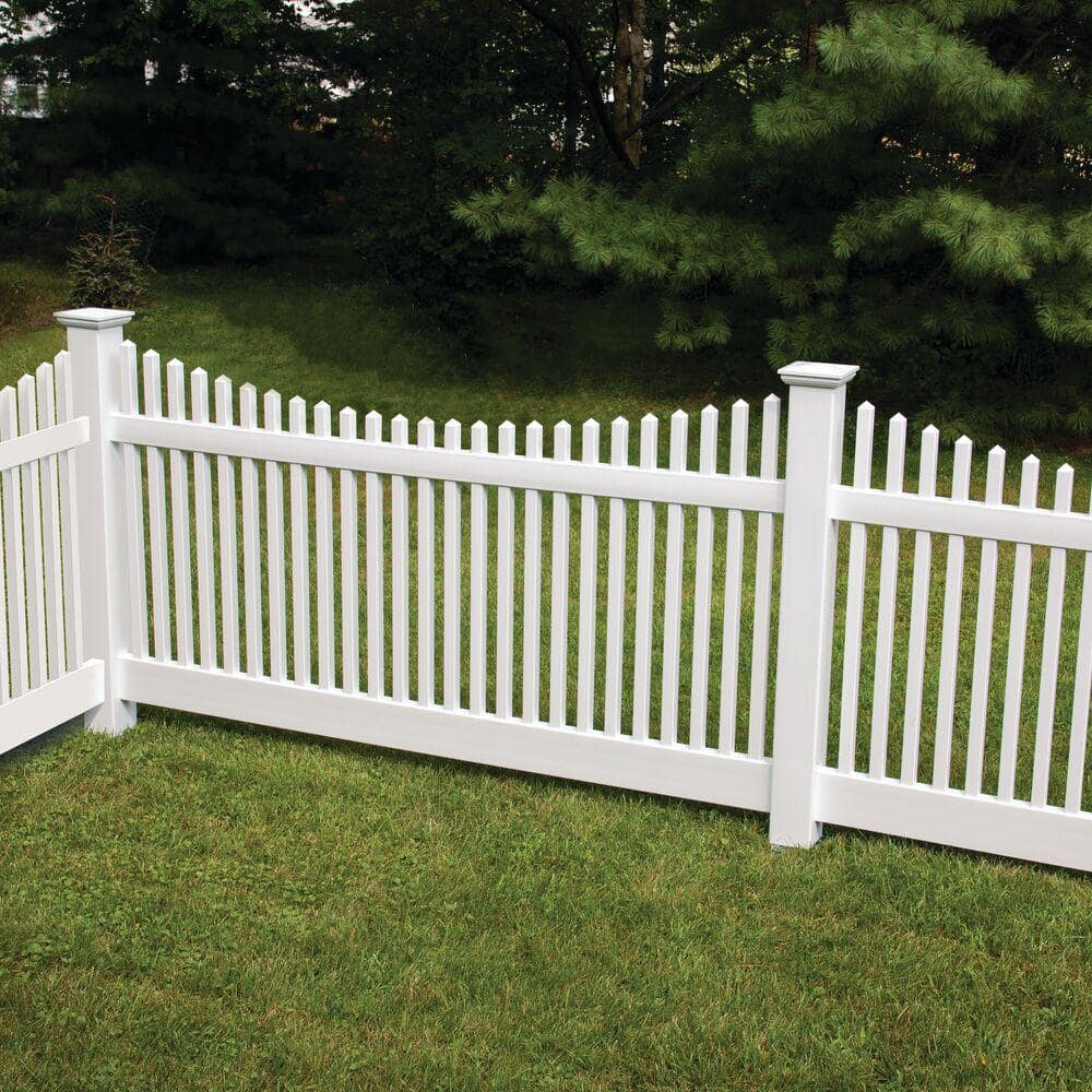 Barrette Outdoor Living Yukon Scallop 4 ft. H x 8 ft. W White Vinyl Un-Assembled Fence Panel 73011753