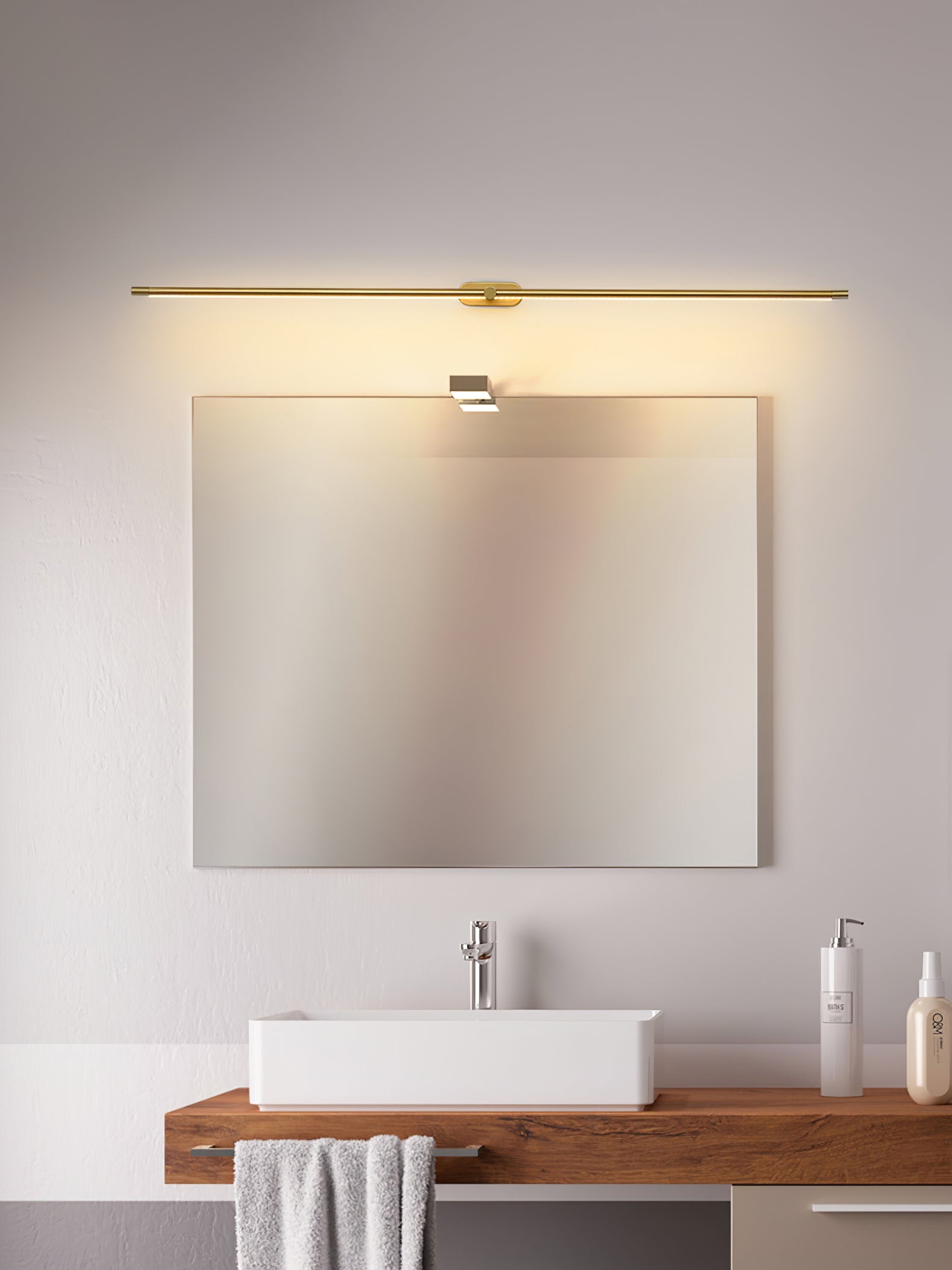 Minimalist Linear Plug-in Wall Lamp