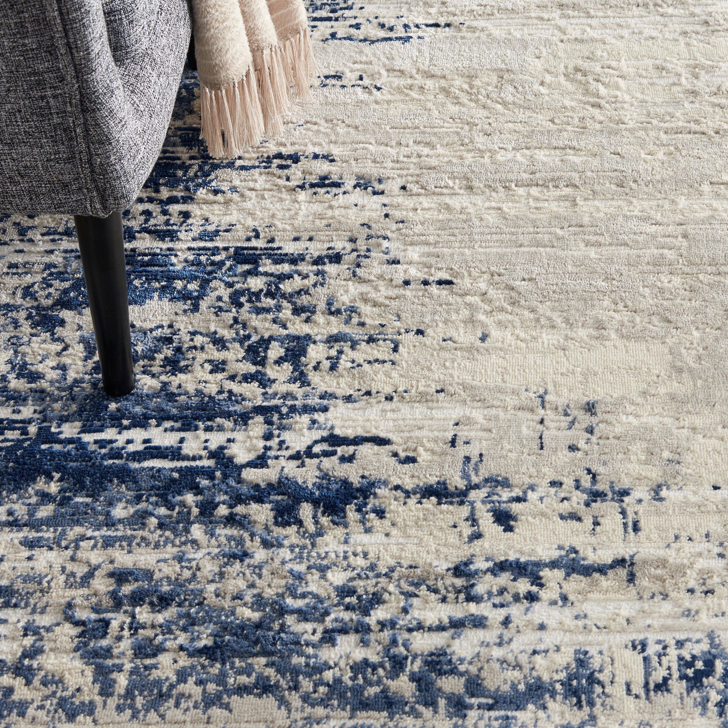 Cyrus Ivory/Navy Rug