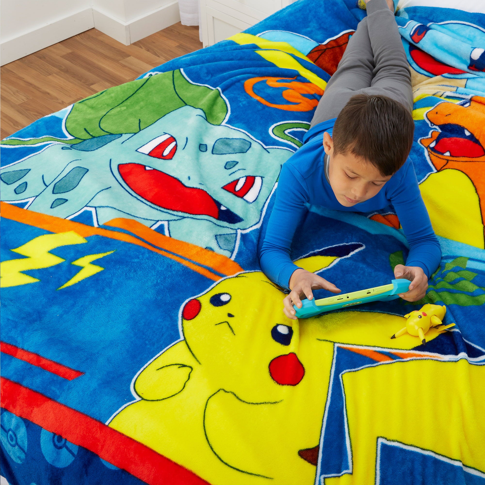 Pokemon Kids Plush Twin/Full Blanket， 62 x 90 ， Blue