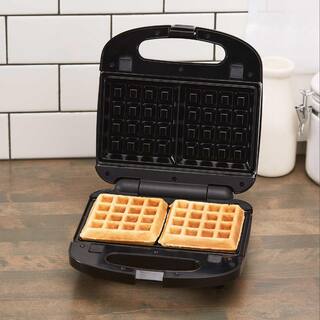 BLACK+DECKER 3-in-1 Black Morning Meal Station Waffle Maker and Grill WM2000SD