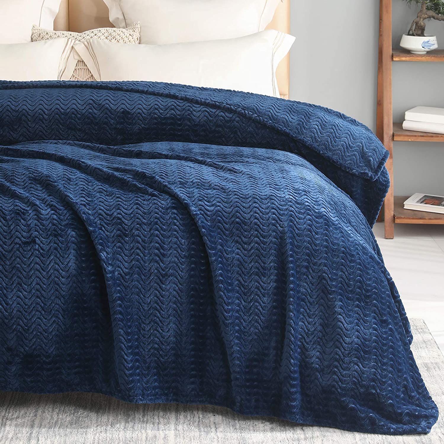 Exclusivo Mezcla King Size Jacquard Weave Wave Pattern Flannel Fleece Velvet Plush Bed Blanket as Bedspread/Coverlet/Bed Cover(90