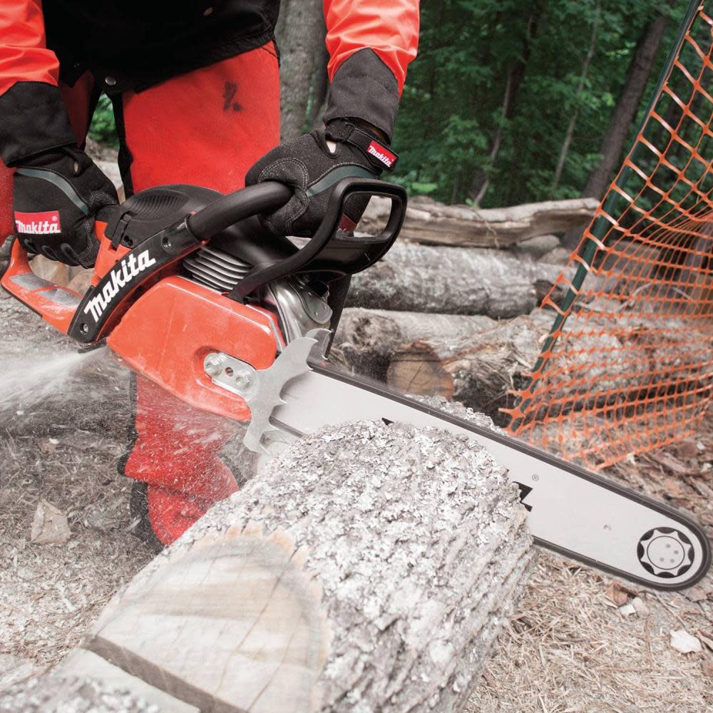 18 In. 50 cc Chain Saw ;