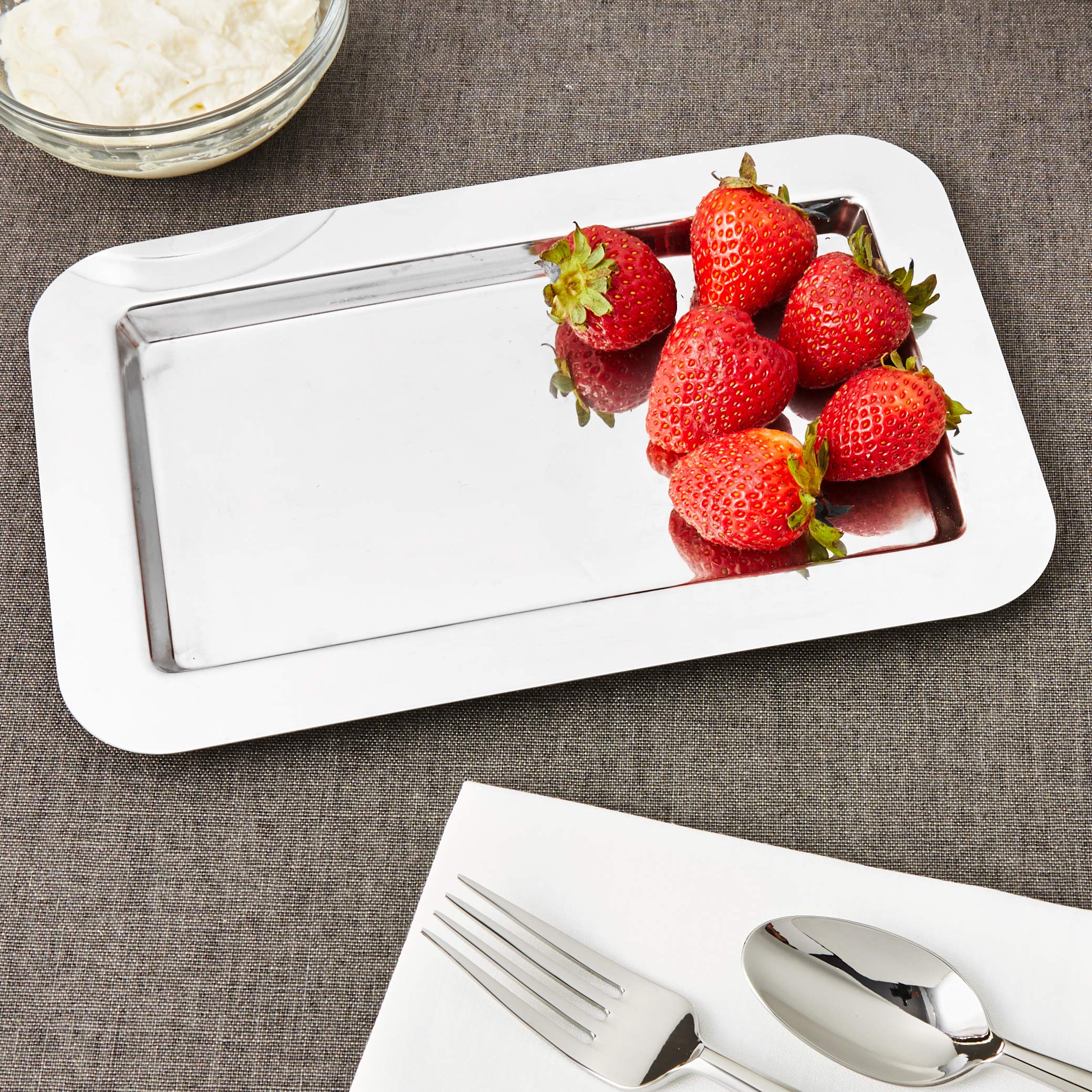 Frieling USA 18/10 Mirrored Finish Stainless Steel Serving Tray， 9.4-Inch by 5.6-Inch