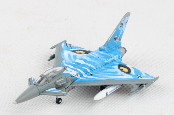 Herpa HE572507 Luftwaffe Eurofighter Typhoon 1/200...