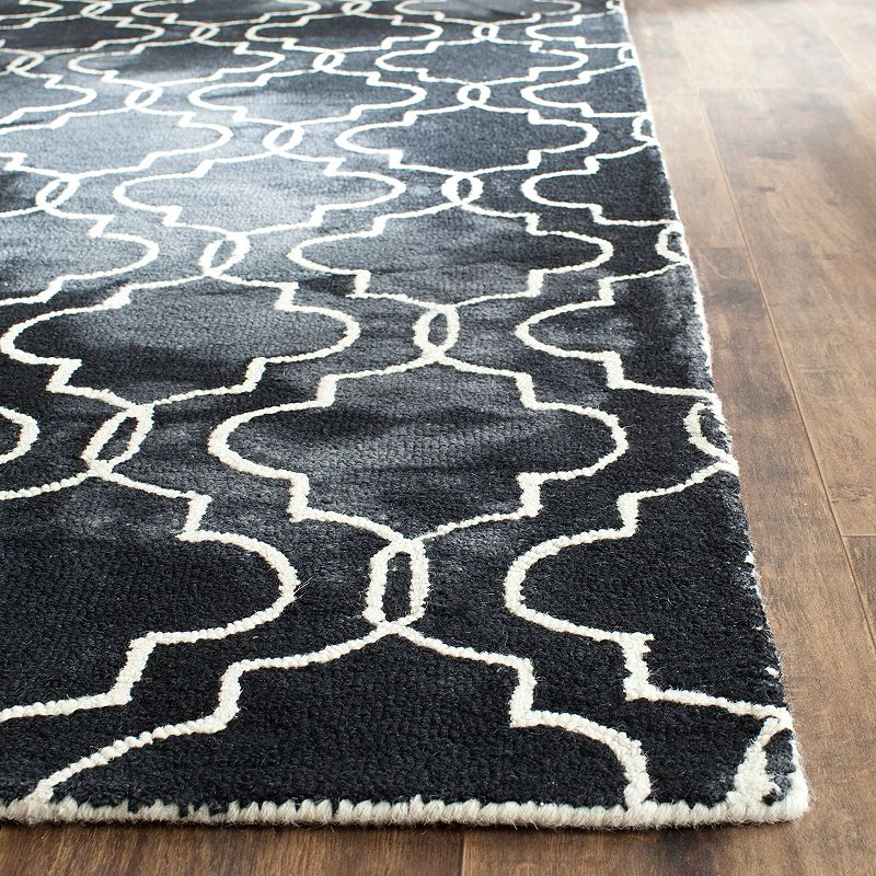 Safavieh Jasmine Quatrefoil Dip-Dyed Wool Rug