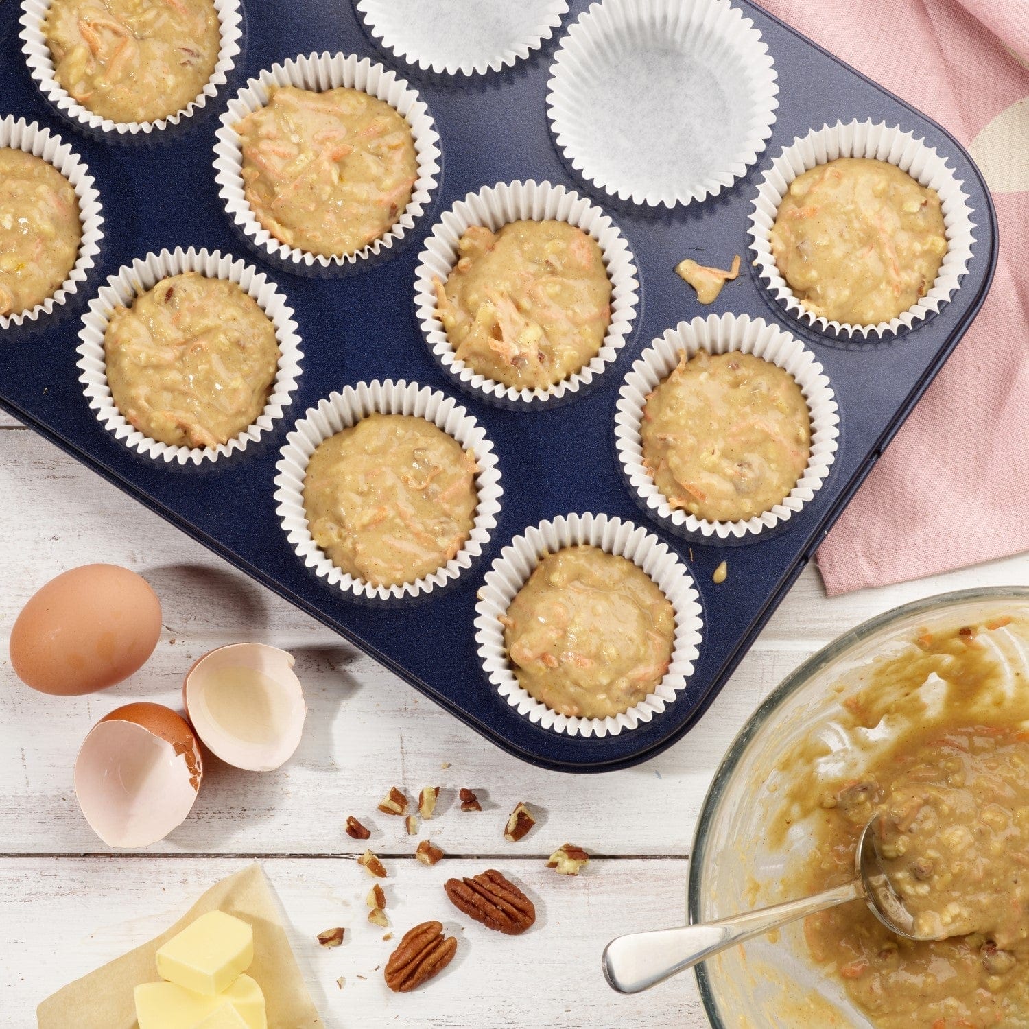 Nonstick 12 Hole Muffin Pan