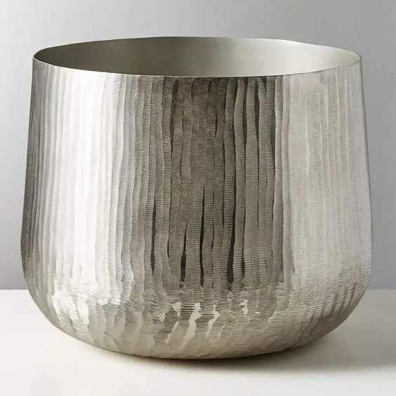 Flower Pot Silver Metal Aluminium Plant Pot Hammered Decorative Flower Vase India Metal Planters