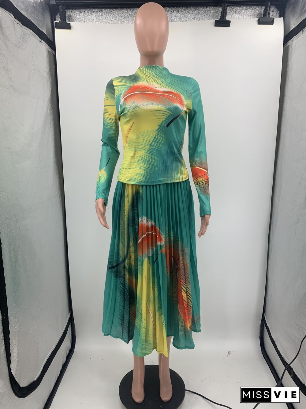 Autumn And Winter New Fashion Print Pleated High Waist Skirt Set
