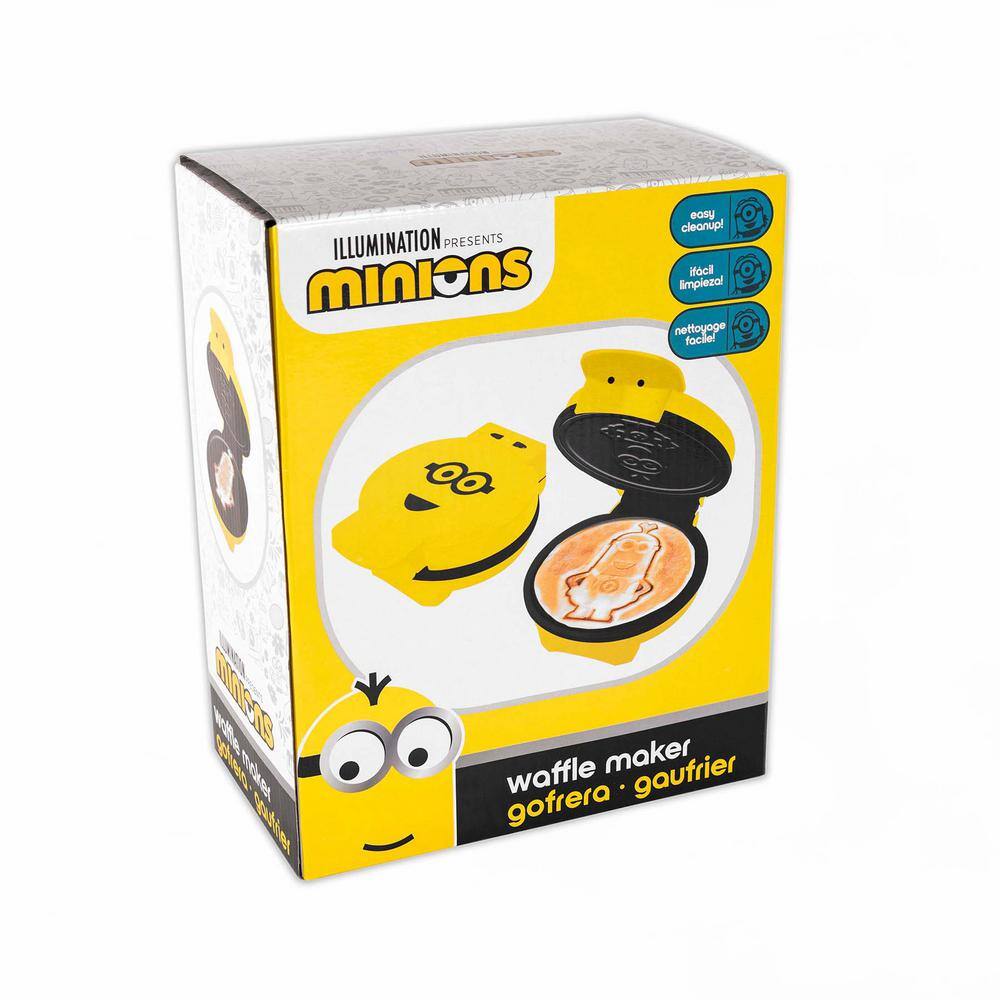 Uncanny Brands Yellow 900-Watt Minions 'Kevin' Round American Waffle Maker WM1-DES-KEV