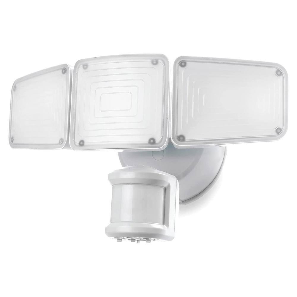 Home Zone Security White Motion Activated Outdoor Integrated LED Triple-Head Ultrabright Flood Light ES00937G