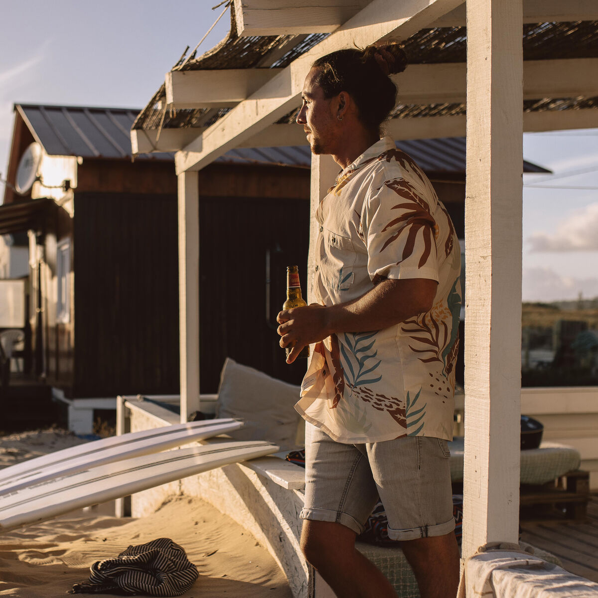 Chill Organic Cotton Short Sleeve Shirt - Off White Summer Palm