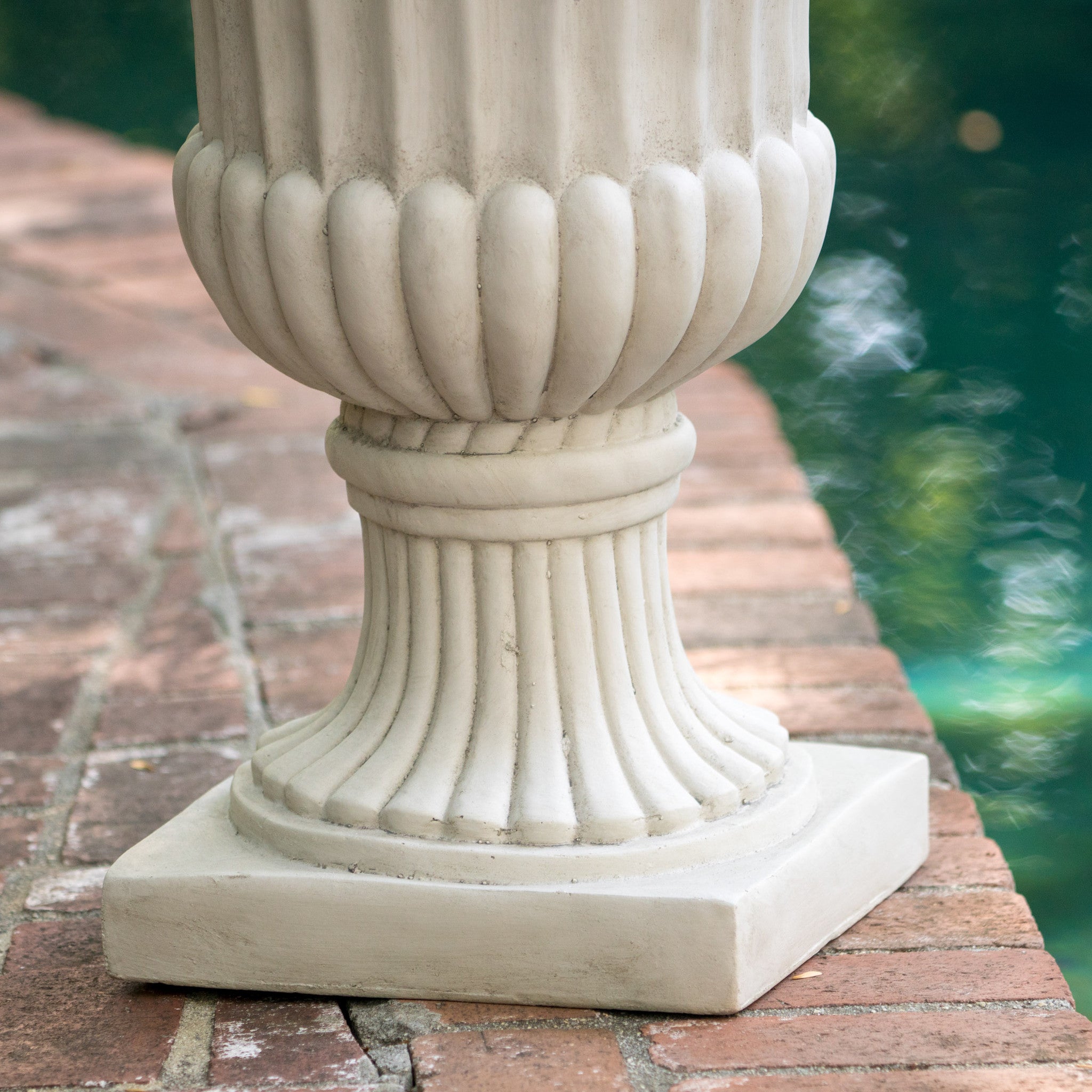 Napoli Antique White Stone Planter