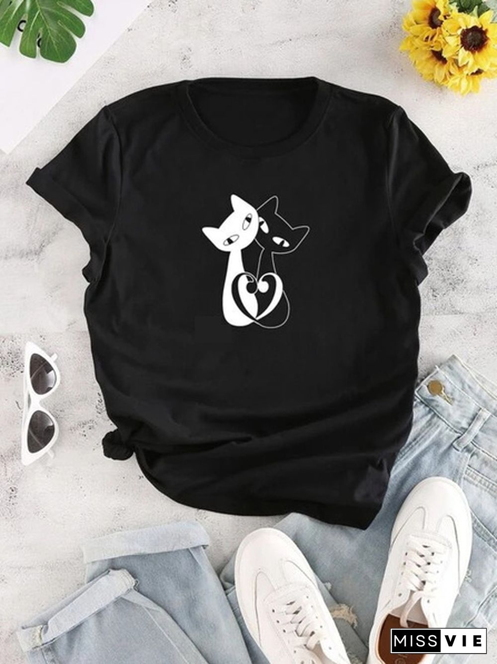 Black White Cat Graphic Tee Summer Fashion Casual Funny Kawaii Cute Women Tee T-Shirt