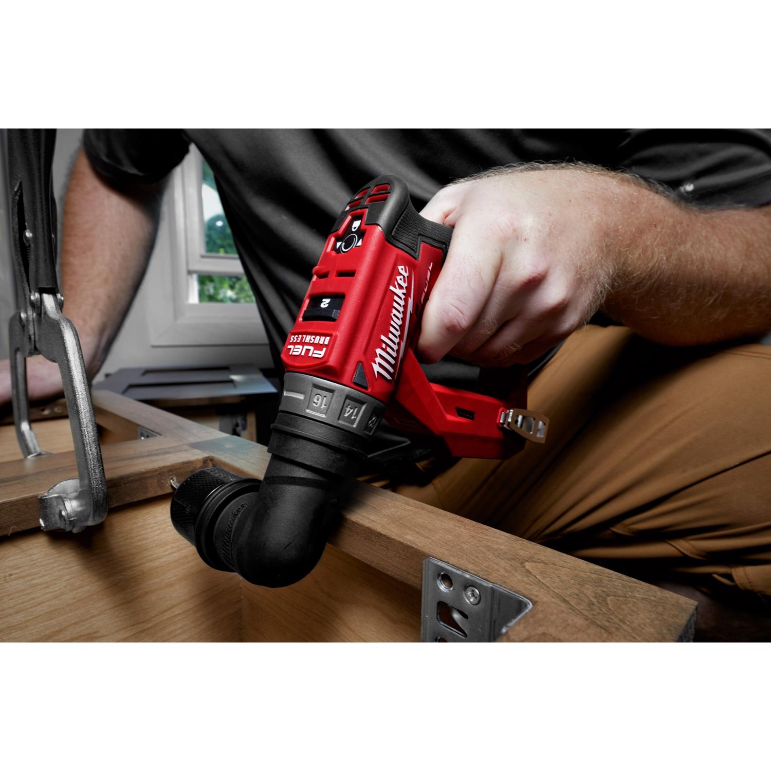 MW M12 FUEL 12 V 3/8 in. Brushless Cordless 4-in-1 Installation Driver Kit (Battery \u0026 Charger