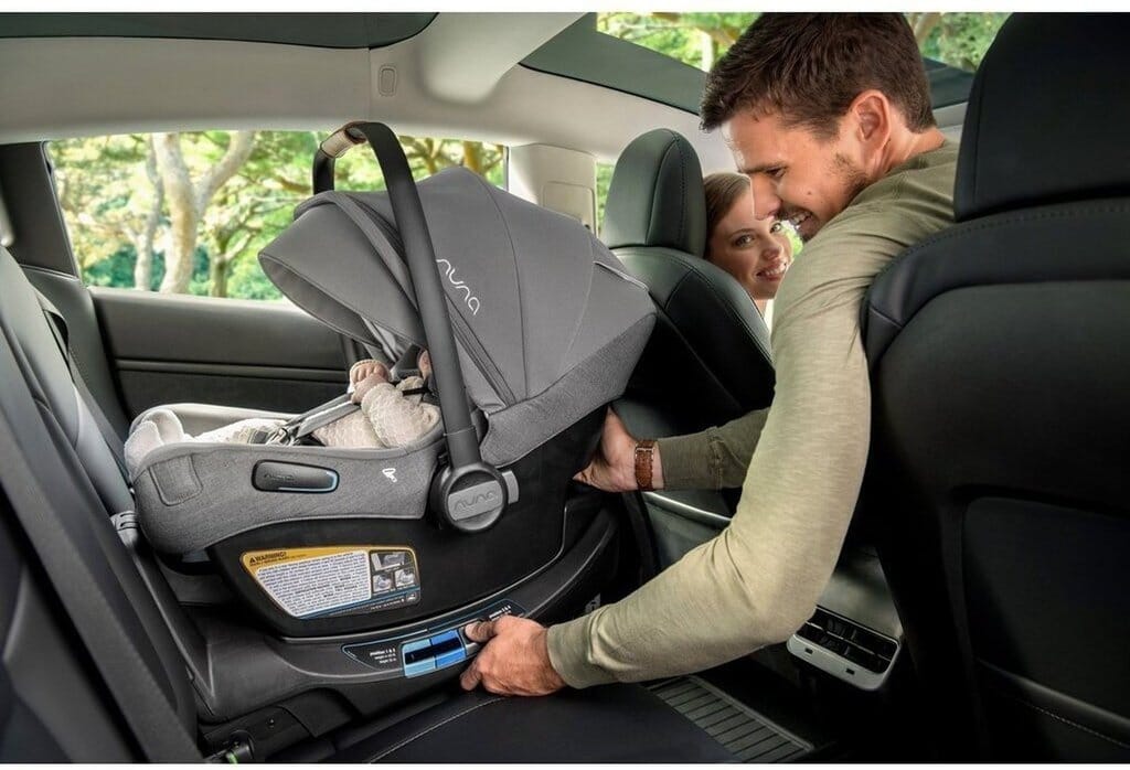 nuna-demi-grow-and-pipa-lite-rx-twin-travel-system