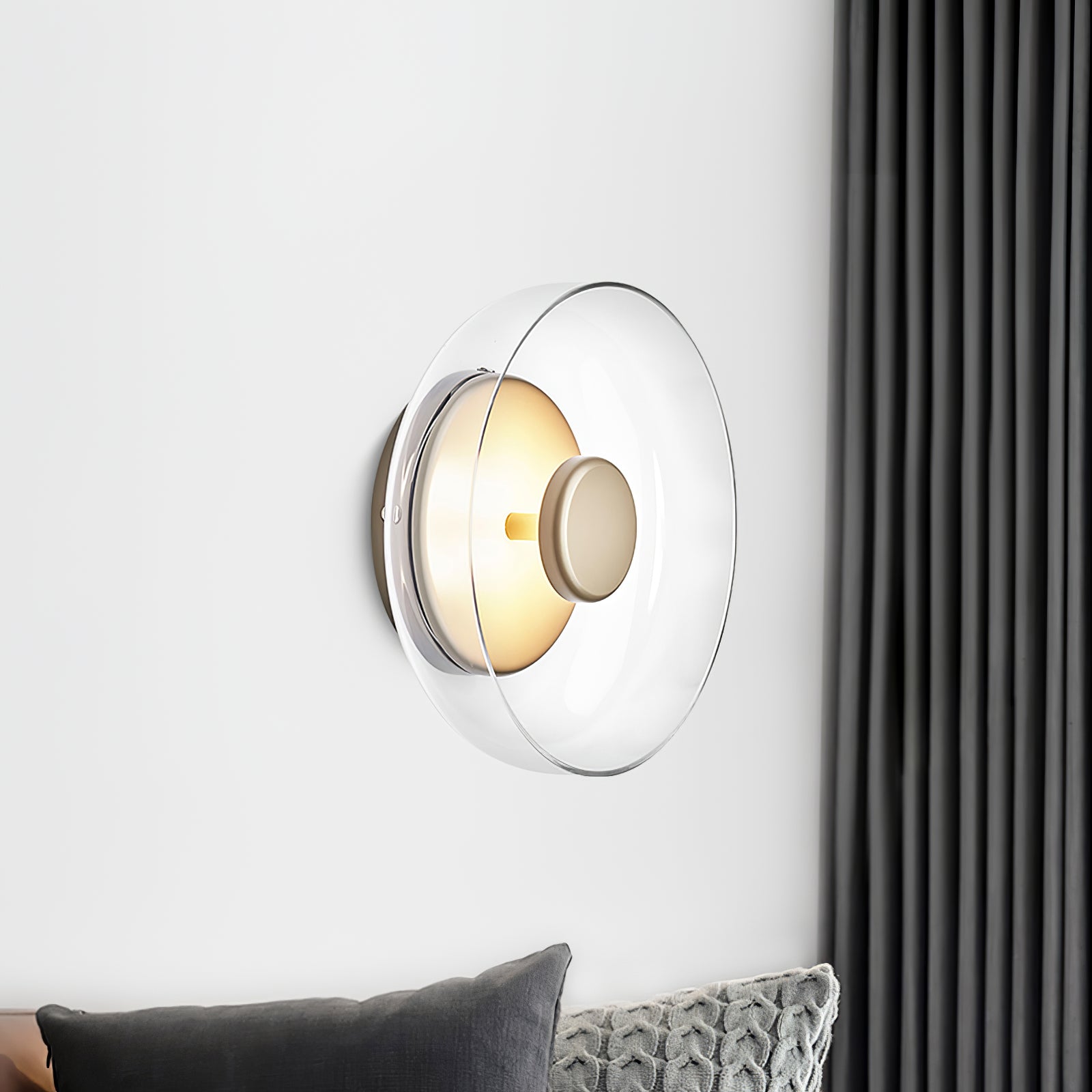 Solara Wall Light