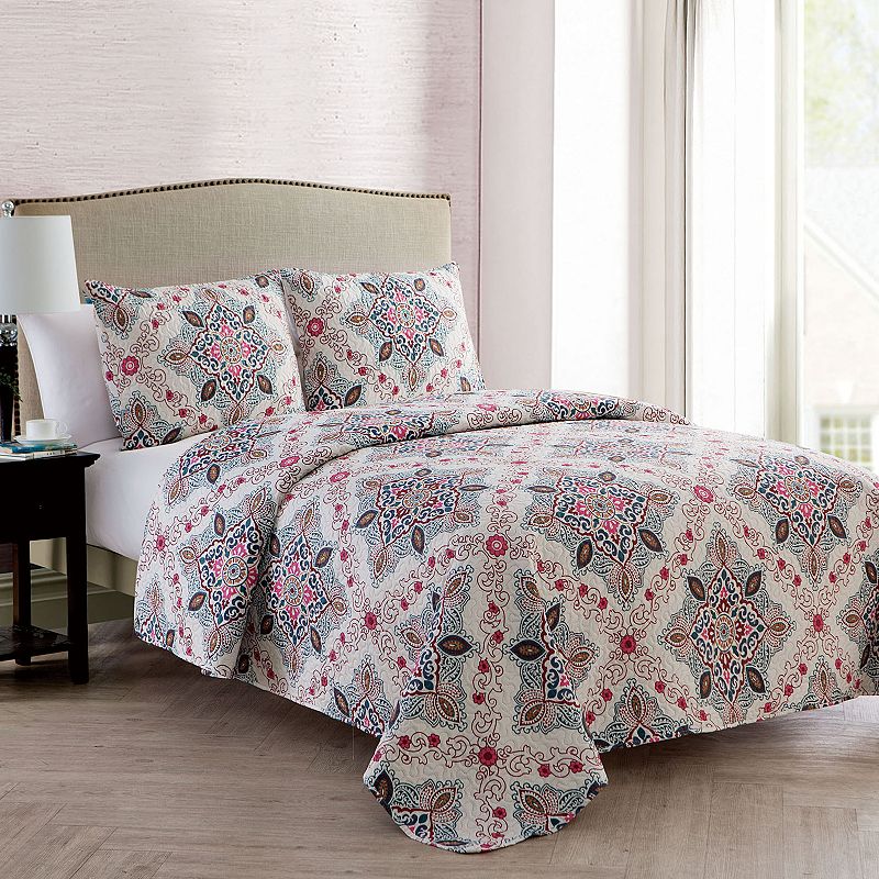 VCNY Home Wyndham Quilt Set