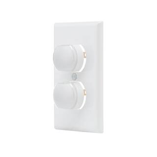 Hampton Bay 1-Gang Duplex Wall Plate with 2 Color Changing Plug Lights and 2 Tamper Resistant Caps BPPSW-MD-2