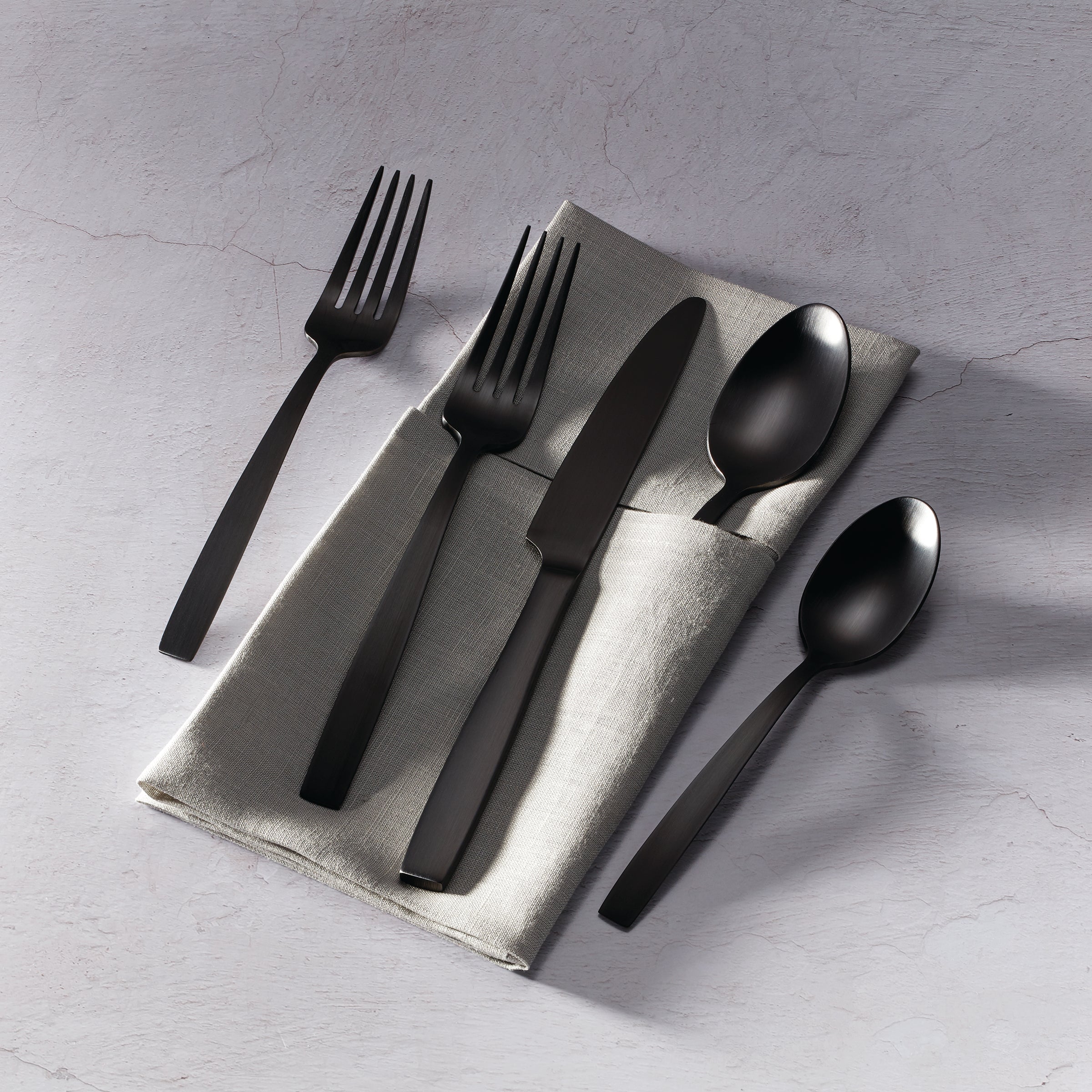 Clearview Satin Black 20 Piece Set