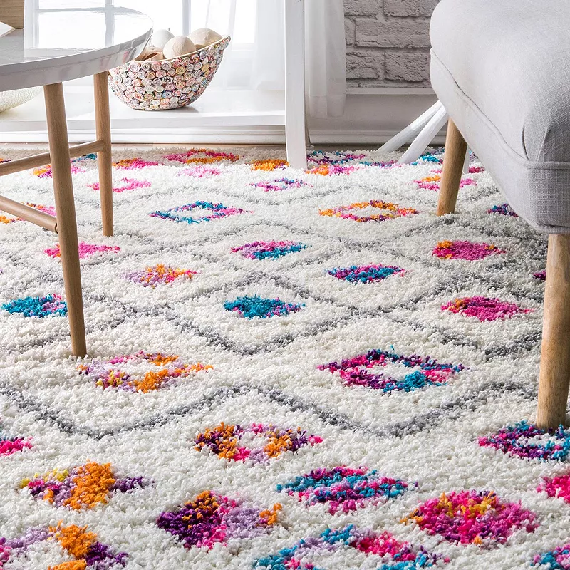 nuLOOM Tatyana Moroccan Diamond Geometric Shag Rug