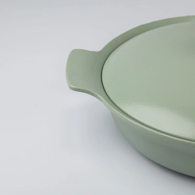 BergHOFF Ron 11 in. Cast Iron Skillet in Green with Lid